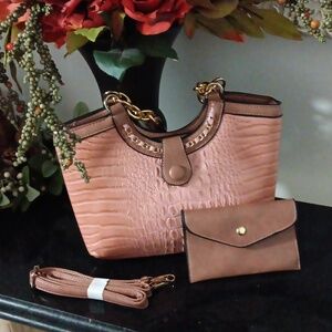 NWOT  Chic 2Pc Pink Croc Tote Bag w/ Wallet